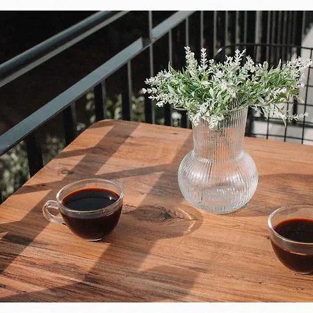 Arias アパートホテル